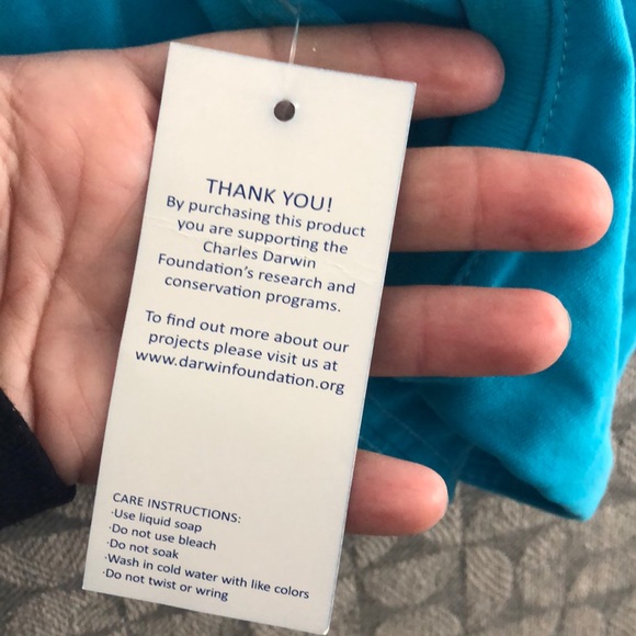 NWT! - CHARLES DARWIN Research Station 100% Brushed Cotton Galapagos Turtle Tee - Picture 5 of 8